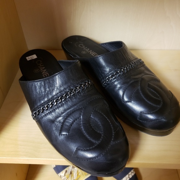 Chanel slip on clogs - Picture 1 of 3